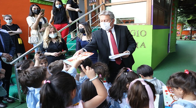 Başkan Palancıoğlu Minik Öğrencilerin Sergisini Gezdi 