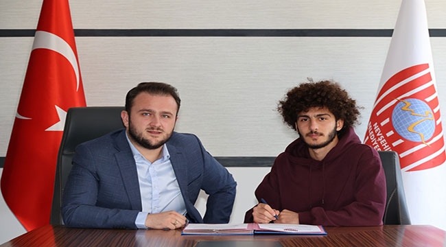 Ahmet Çelik, Nevşehir Belediyespor'a kiralandı 
