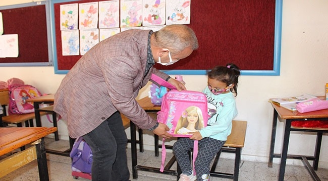 Akkışla Belediye Başkanı Ayhan Arslan'dan İlkokulları Ziyaret