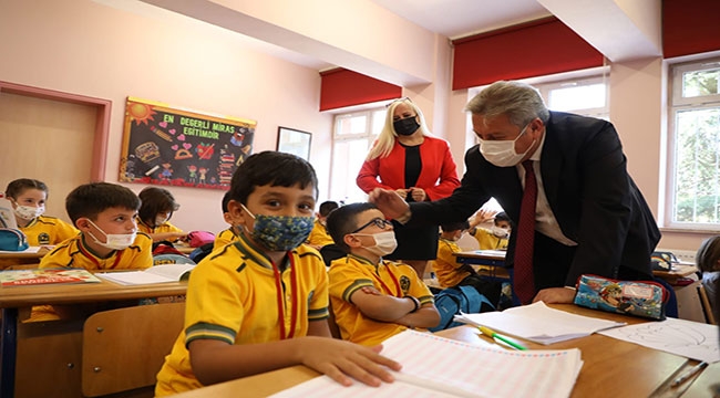 Başkan Palancıoğlu'ndan Öğrencilere Sürpriz Ziyaret