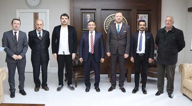 Kayseri Yozgatlılar Federasyonu Başkanı Çağan'dan Rektör Çalış'a Ziyaret