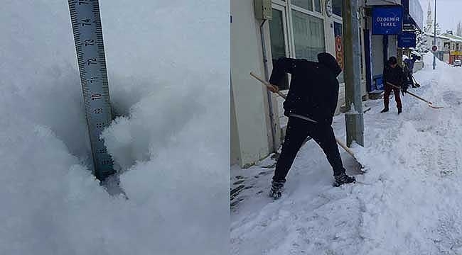 Sarız'da kar kalınlığı 70 santimetre 