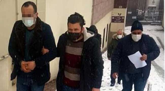 Kayseri'de Gasp Şüphelisi 2 Kişi Tutuklandı
