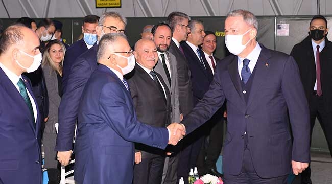 Büyükşehir'in Kayseri Uçak Fabrikası Kitabı Tanıtım Töreni Bakan Akar'ın Katılımı İle Gerçekleşti