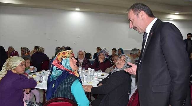 Tomarza Belediyesi'nden Dadaloğlu Mahallesi'nde İftar Programı