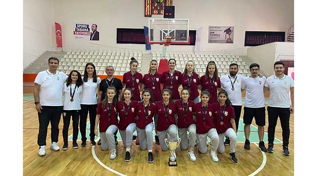 Kayseri Basketbol U16 takımı Türkiye 3'üncüsü oldu 