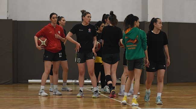 Kayseri Basketbol U18 takımı Türkiye Finalleri için son hazırlıklarını yapıyor
