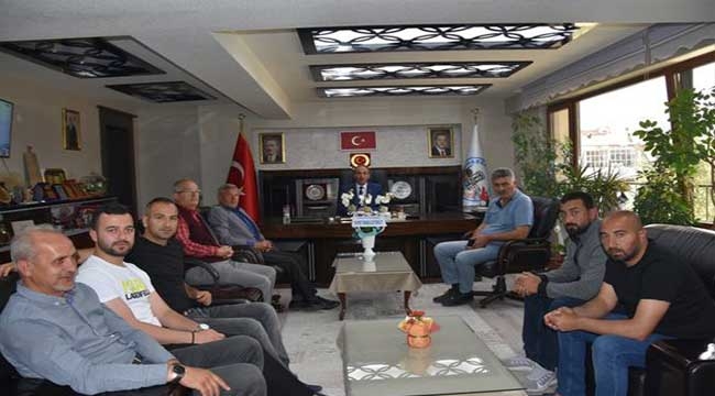 Tomarza Belediyespor'dan Başkan Şahin'e Geçmiş Olsun Ziyareti