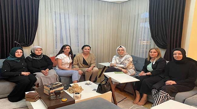 İl Kadın Kolları Başkanı Emine Timuçin'den Taziye Ziyareti