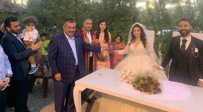 Başkan Güneş, Sarız'da Cansu-Hasip Çiftinin Nikah Merasimine Katıldı