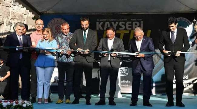 Başkan Timuçin, 'Kayseri Altın Eller Geleneksel El Sanatları Festivali'ne Katıldı