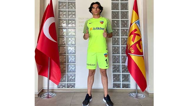 Kayserispor'da kaleci Tolun Orhun ile profesyonel sözleşme imzalandı