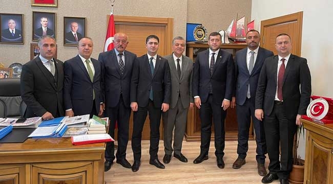 MHP'li Dört Başkan Genel Merkezde