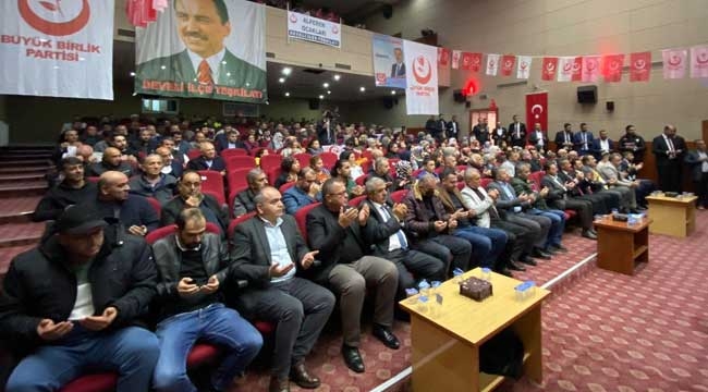 Başkan Turan, Büyük Birlik Partisinin Olağan Kongresine Katıldı
