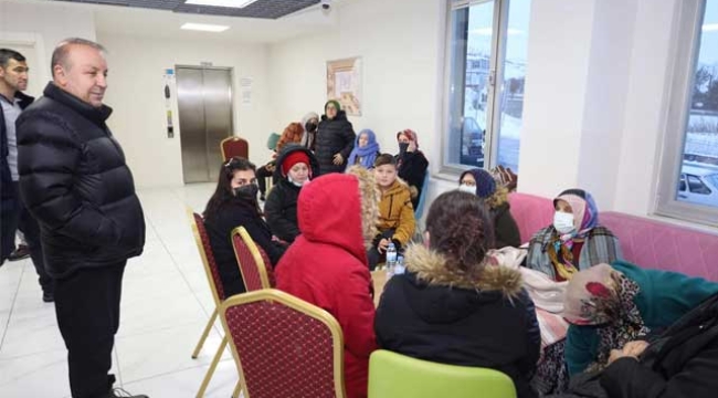 Pınarbaşı'nda Vatandaşlar Sosyal Yaşam Merkezinde Ağırlanıyor