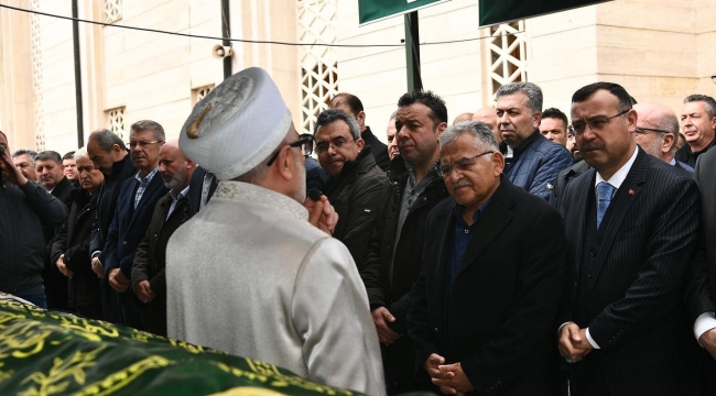 Başkan Büyükkılıç'ın ablası Nafiye Tokgöz toprağa verildi
