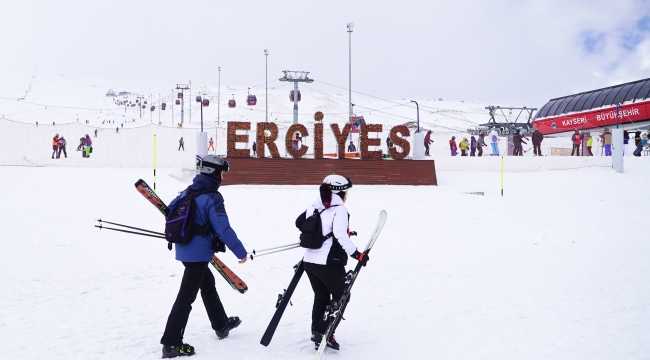Dünya Markası Erciyes'te Baharda Kayak Heyecanı