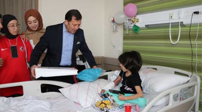 İl Müdürü Kabakcı ve Ampute Milli Takım Sporcularından Depremzede Çocuklara Moral Ziyareti