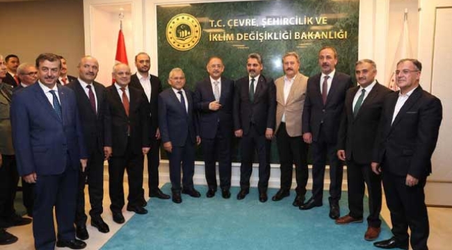 Başkan Taşyapan, Bakan Özhaseki'nin Devir Teslim Törenine Katıldı