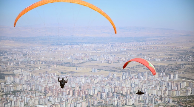 Yamaç paraşütü Türkiye Şampiyonası Kayseri'de gerçekleşecek