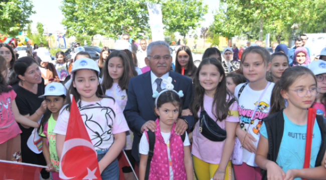 Başkan Büyükkılıç, Kaymek Yaz Okulu Açılış Programı'na Katıldı
