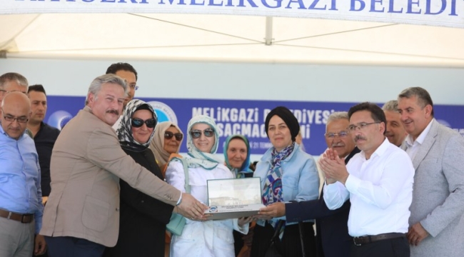 Mimarisiyle Kayseri'de Tek Olan Saçmacı Cami İbadete Açıldı