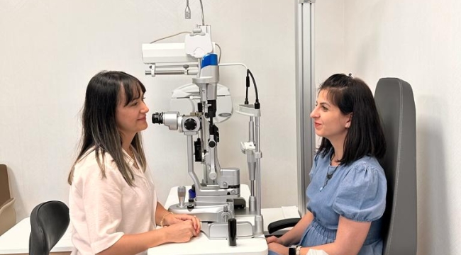 Op. Dr. Bilge Yurdakul Uyardı: Tedavisi Geciken Katarakt Göz Kaymasına Neden Oluyor 