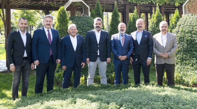 Başkanlar zirvesi Büyükşehir'de yapıldı
