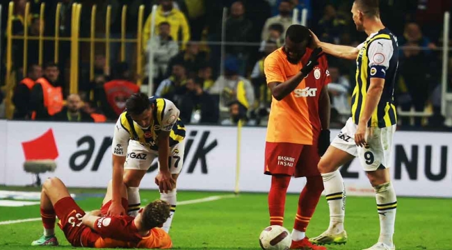 Galatasaraylı oyuncuları yere yatmakla suçladılar