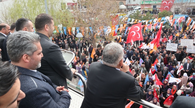 İl Başkanı Fatih Üzüm, Yeşilhisar'da Konuştu: "Yeşilhisar, Recep Tayyip Erdoğan'ı ve onun yol arkadaşlarını yarı yolda bırakmaz!"