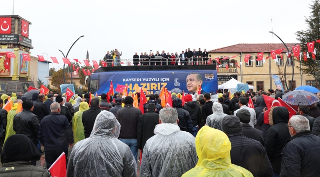Tomarzalılar, Toplu Açılış Töreninde Başkan Büyükkılıç'ı Bağrına Bastı