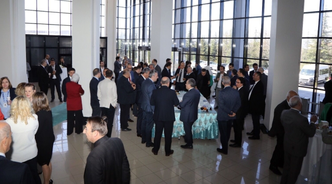 Erciyes Üniversitesi'nde Geleneksel Bayramlaşma Töreni Yapıldı