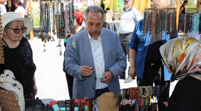 Talas'ta Bu Pazar 'Maharetli Eller'in Günü