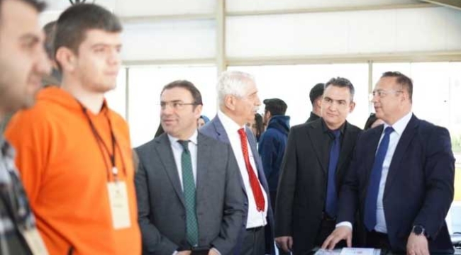 Kapadokya Üniversitesi İktisadi, İdari ve Sosyal Bilimler Fakültesi Kariyer Günü Yapıldı